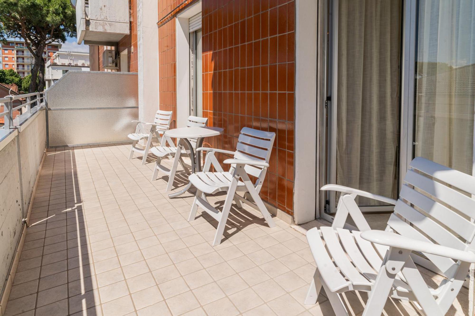 Hotel Ondina E Milazzo Cervia Exteriör bild